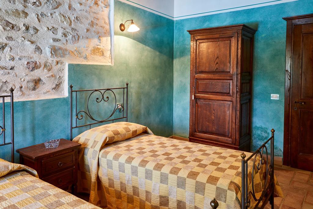 Agriturismo Il Molino Antico - 5 Girasoli Spoleto Eksteriør billede